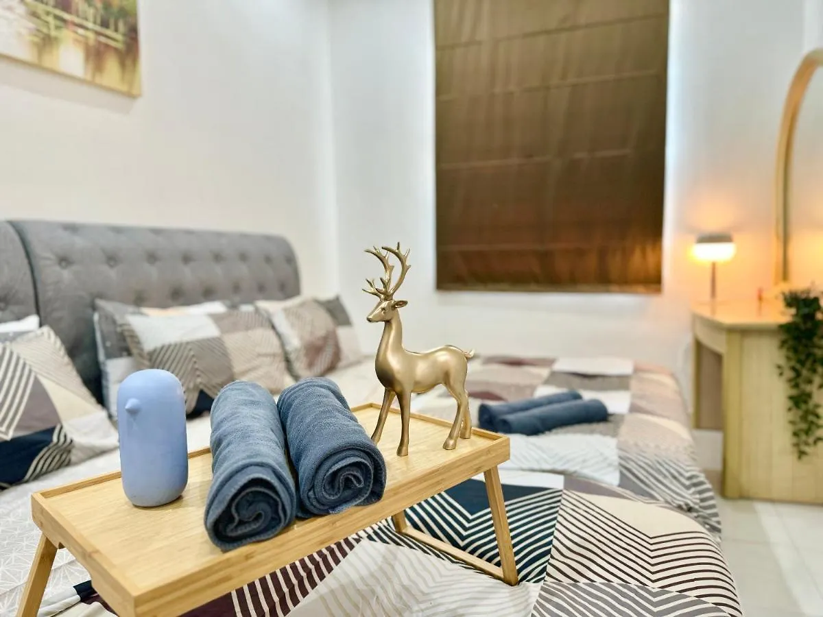 Setia Tropika Serenity: 4Bedroom Landed 12-16Pax 조호르 바루